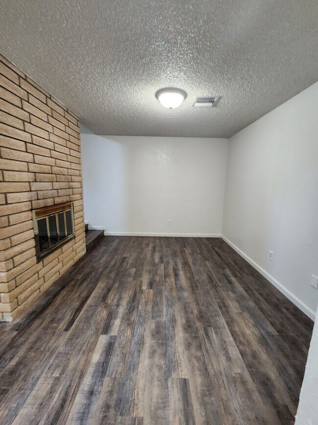 Foto del edificio - 6901 Courtside Circle #14 - Condo