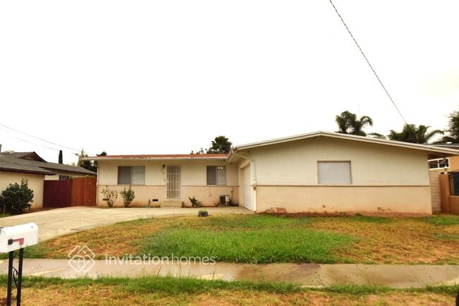 Building Photo - 1135 Erica St