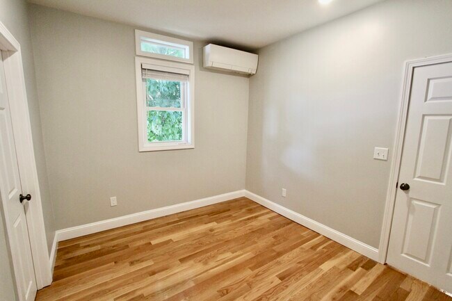 Foto del edificio - 248 Main St