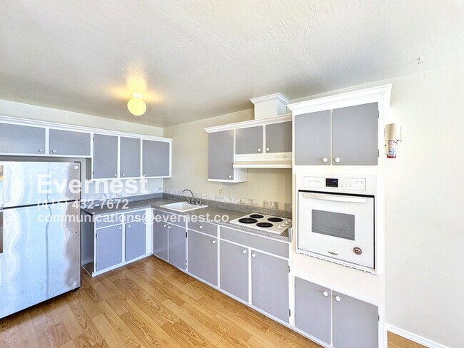 Foto del edificio - Spacious 2-Bed, 2-Bath Single-Family Home ...