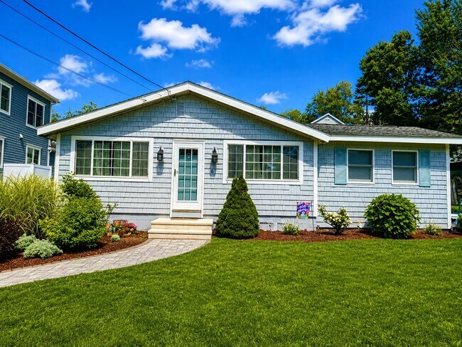 Foto del edificio - 6 Willow Ln