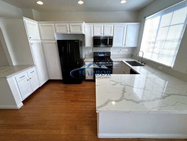 Foto del edificio - 1322 Harmony Way