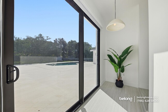 Foto del edificio - 8800 SW 118th St