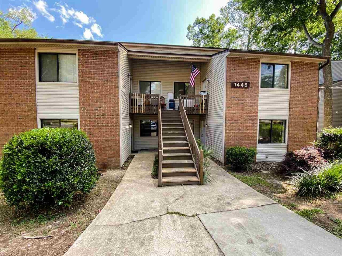 Foto principal - 1445 Willow Bend Way