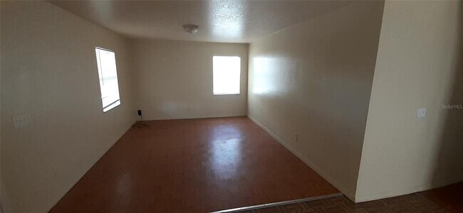Building Photo - 4226 E Palifox St