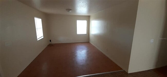Foto del edificio - 4226 E Palifox St