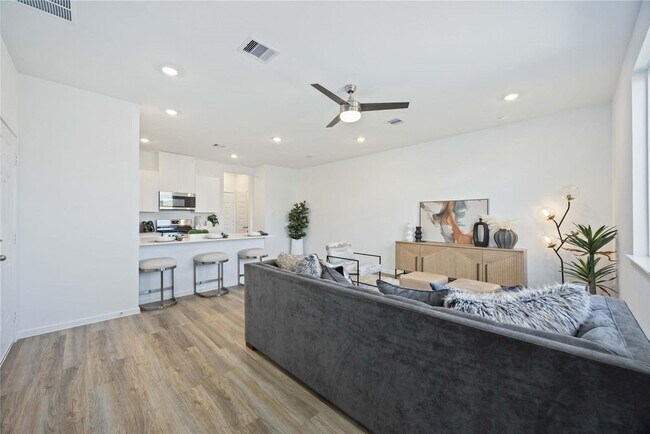 Foto del edificio - 5930 Manning Oaks St