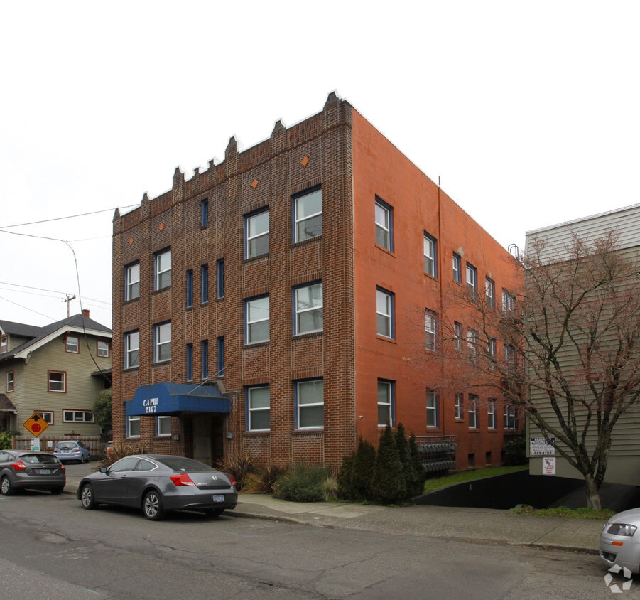 Capri Apartments in Portland, OR