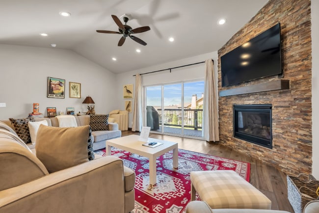 Building Photo - 14434 N Buck Horn Trail