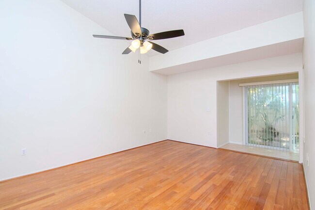 Foto del edificio - 7535 Preserves Ct