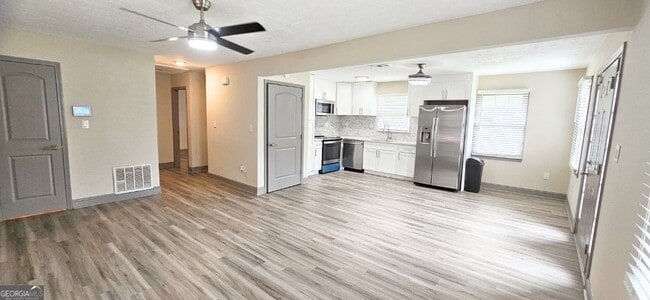 Foto del edificio - 1837 Access Rd