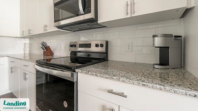 Foto del edificio - 3240 Champion Ring Rd