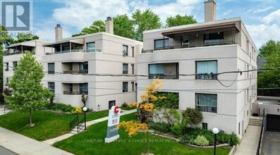 Building Photo - 869-869 Avenue Rd