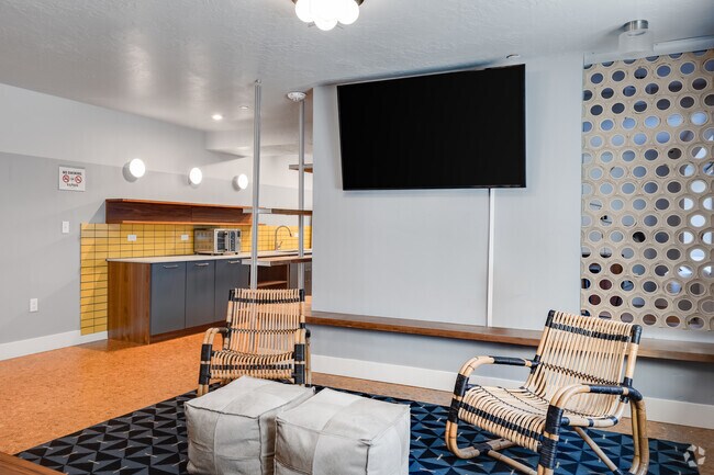 Casa club - The B Side Apartments