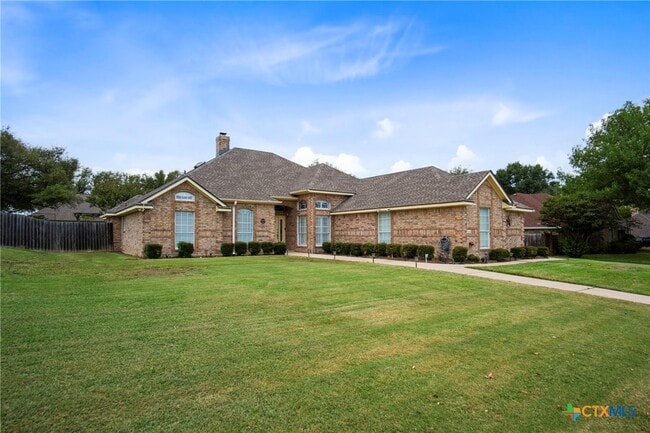 Foto del edificio - 5834 Greenforest Cir