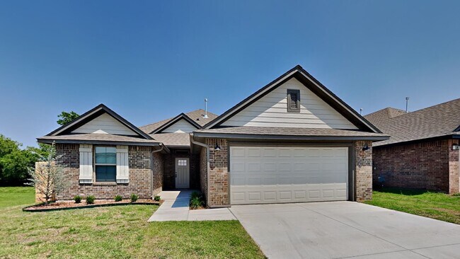 Foto del edificio - Very Nice 4 Bedroom 2 Bath Home in Yukon Schools