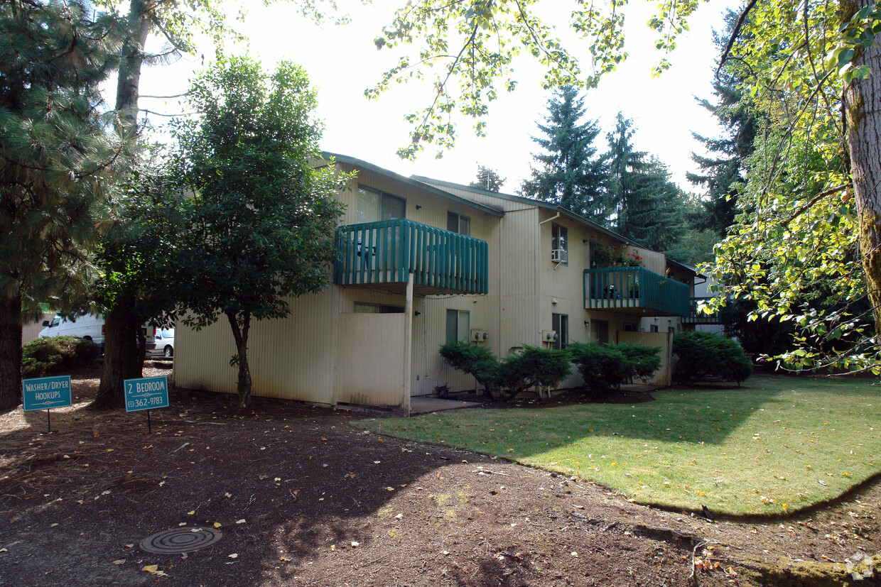 Building Photo - Clark Creek Apartments