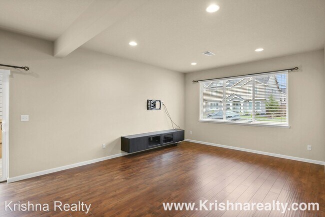 Foto del edificio - 3 br, 2.5 bath House - 7270 NW Abigail Ter