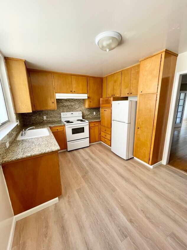 Foto principal - 560 26th Ave