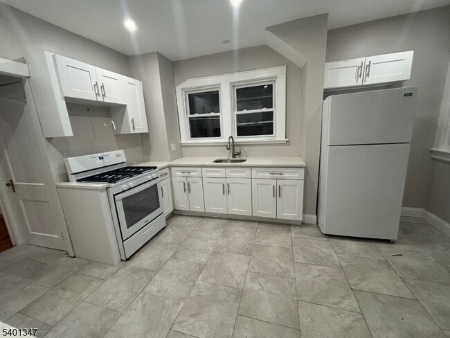 Building Photo - 259 Williamson Ave