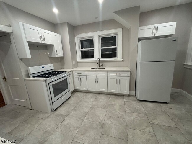 Foto del edificio - 259 Williamson Ave