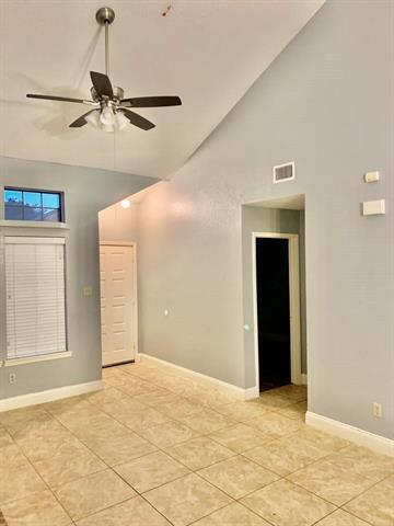 Building Photo - 4919 Clover Haven St