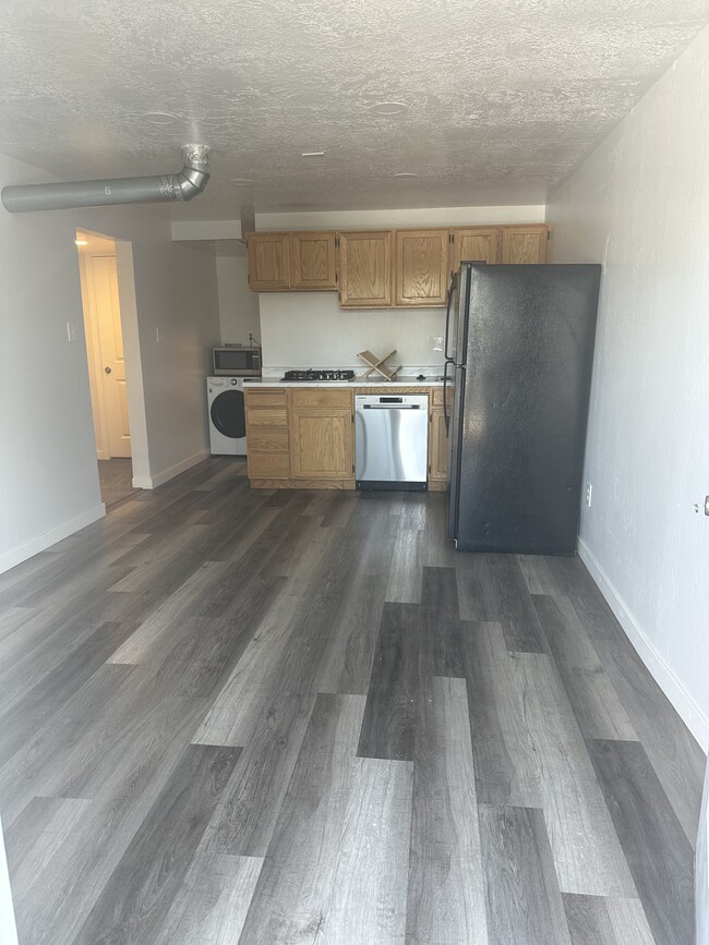 Building Photo - 763 S 1000 E