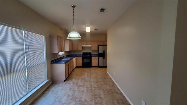 Building Photo - 201 Poinsetta Ln