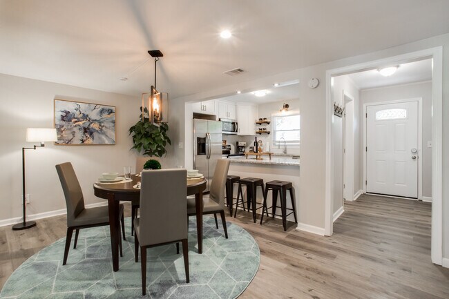 Foto del edificio - 169 Willow Stream Ct