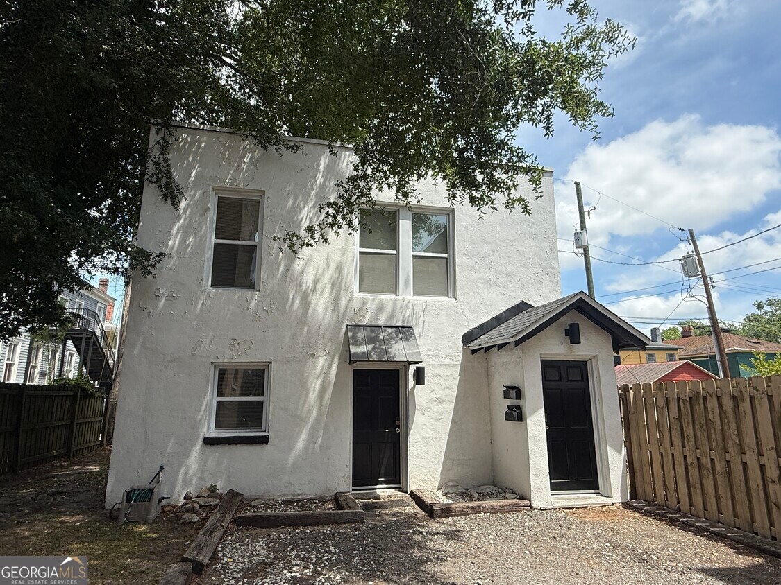 Foto principal - 508 E Henry St