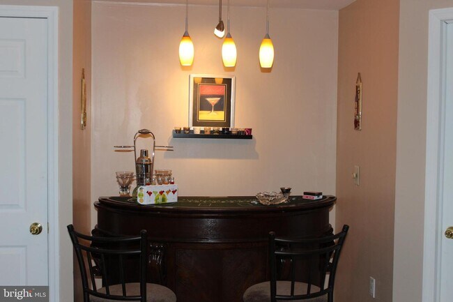 Foto del edificio - 42 Arbor Cir