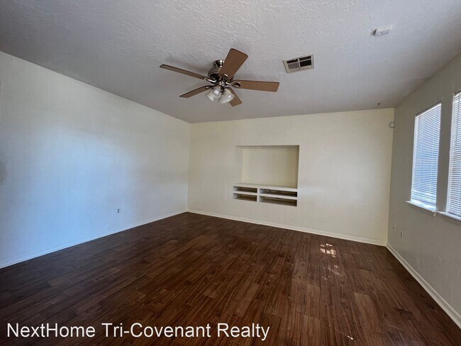 Building Photo - 3 br, 1.5 bath House - 4618 SE Caber Cir
