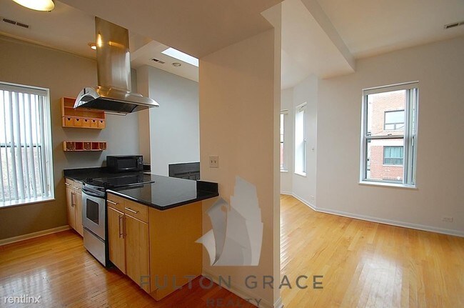 Foto del edificio - 1047 W Leland Ave