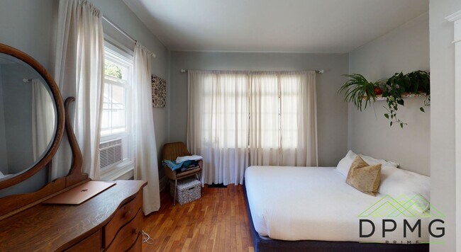 Foto del edificio - 132 S Clemens Ave