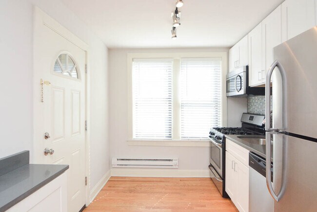 Foto del edificio - 2321 N Rockwell St