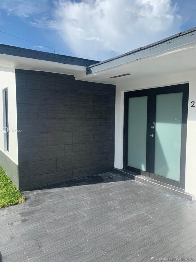 Foto principal - 20210 Highland Lakes Blvd