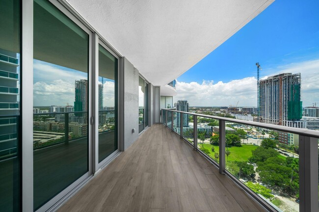 Foto del edificio - 488 NE 18th St