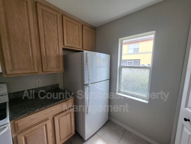 Foto del edificio - 3874 Mariner Dr