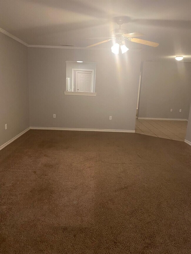 Foto del edificio - 5420 Kemper St