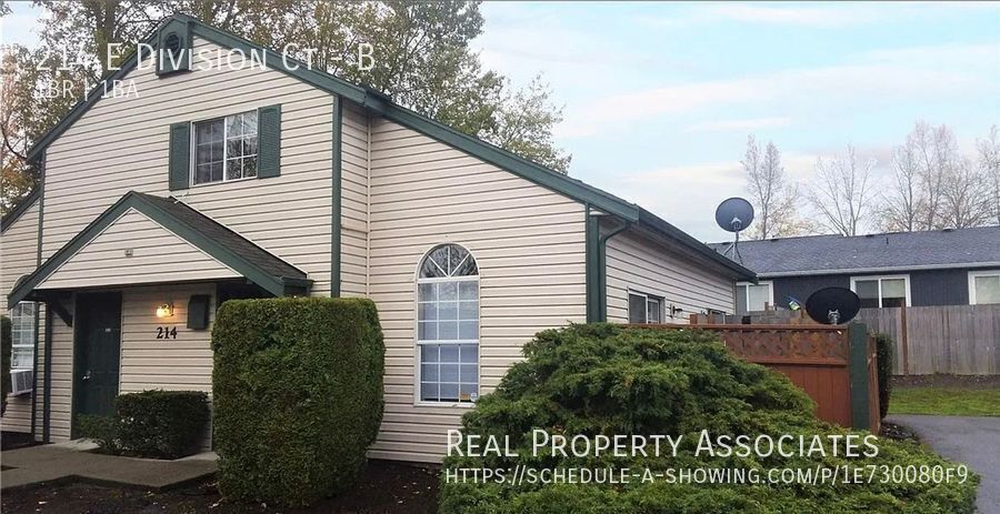 Foto principal - 214 E Division Ct