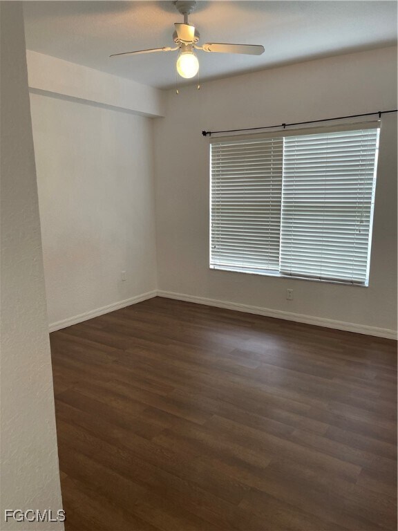Foto del edificio - 8546 Bernwood Cove Loop