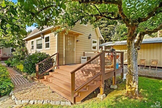 Building Photo - 220 174th St SW