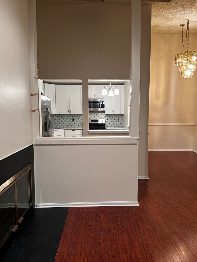 Foto del edificio - 479 Danbury Ln