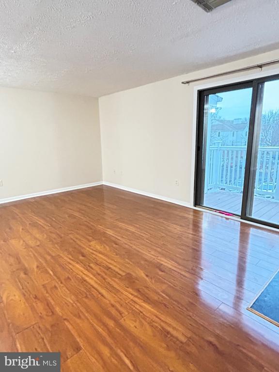 Building Photo - 803 Stratford Way