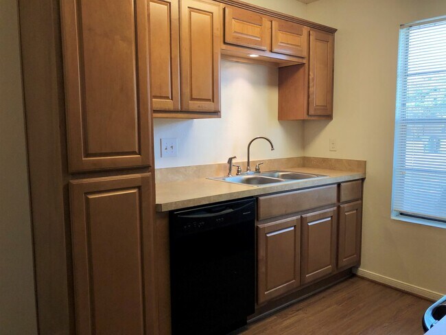 Building Photo - 3609 Mahan St