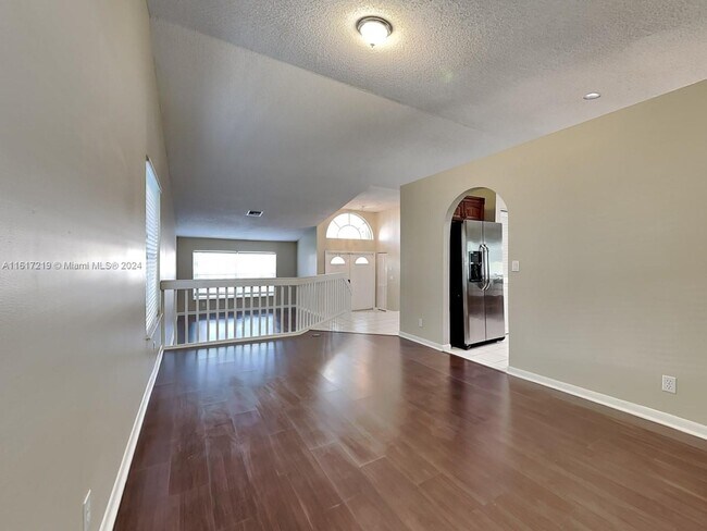 Foto del edificio - 7444 Atwood Ct