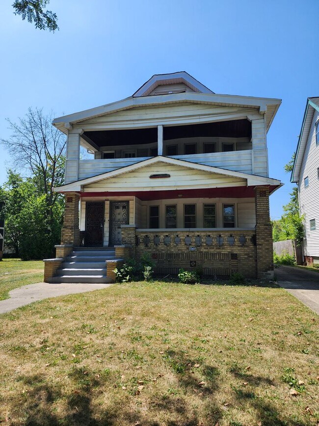 Building Photo - 3634 Hildana Rd