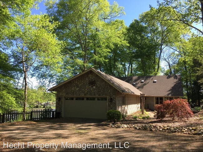 Building Photo - 5 br, 4.5 bath House - 3528 Niblick Court