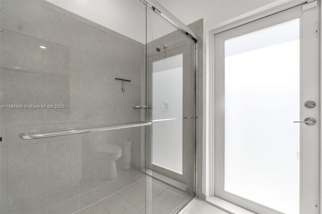 Foto del edificio - 18430 SW 136th Ct