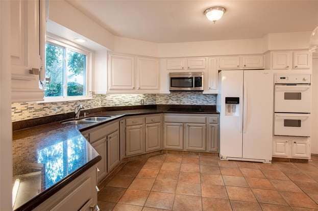 Foto del edificio - 12800 Briar Forest Dr